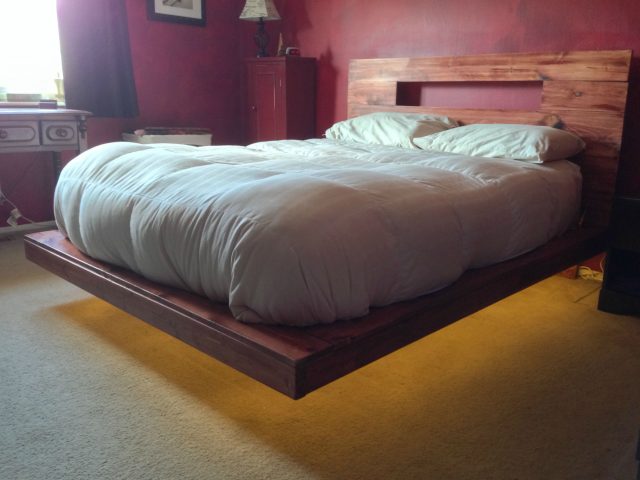 Парящая кровать